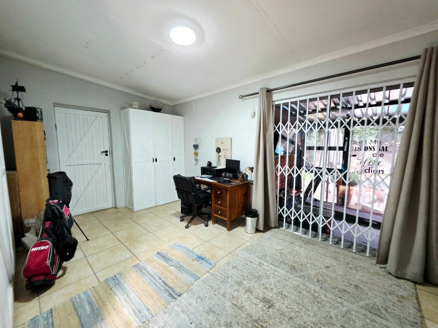 3 Bedroom Property for Sale in Pellissier Free State